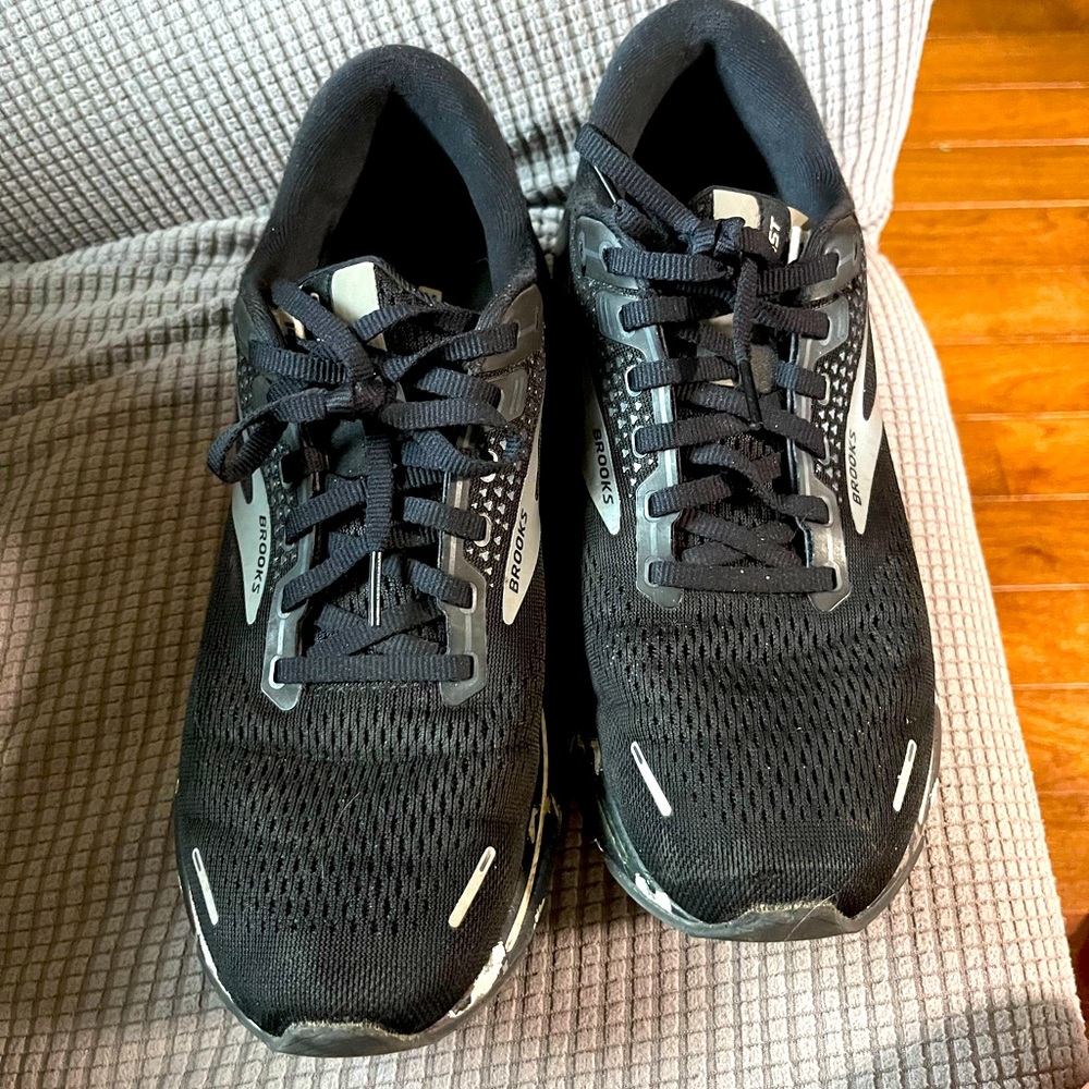 Brooks Ghost Men 10